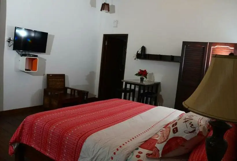 デラックスルーム, Amartya Puri Green Cottages