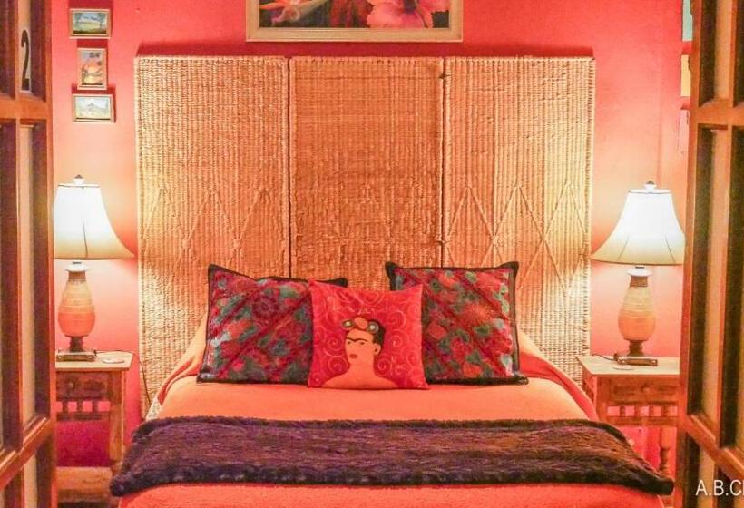 Номер Deluxe, Casona Rosa B&b, Morelia