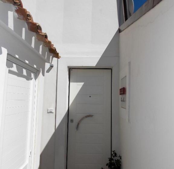 デラックススイート, Conte Max Rooms