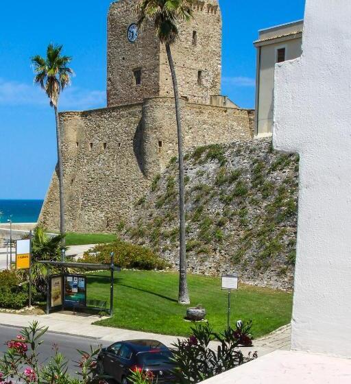 デラックススイート, Conte Max Rooms