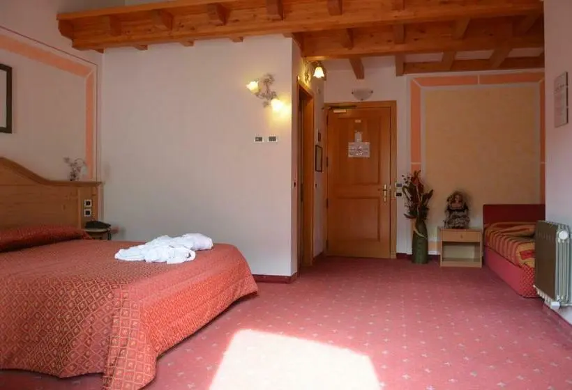 コンフォートルーム, Albergo Eden