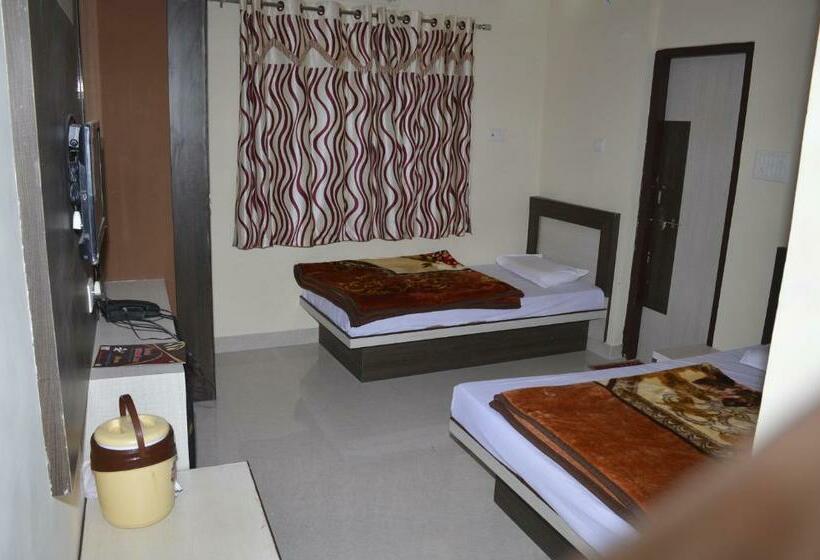 Standard Trippelrum, Mittal Inn