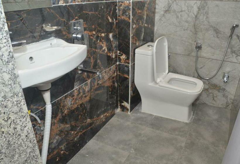 Standardrum, Mittal Inn