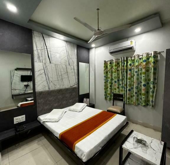 Standardrum, Mittal Inn