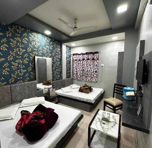 Deluxe Familjerum, Mittal Inn