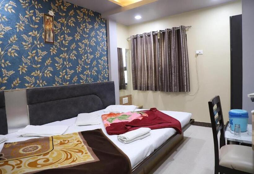 Deluxe Familjerum, Mittal Inn