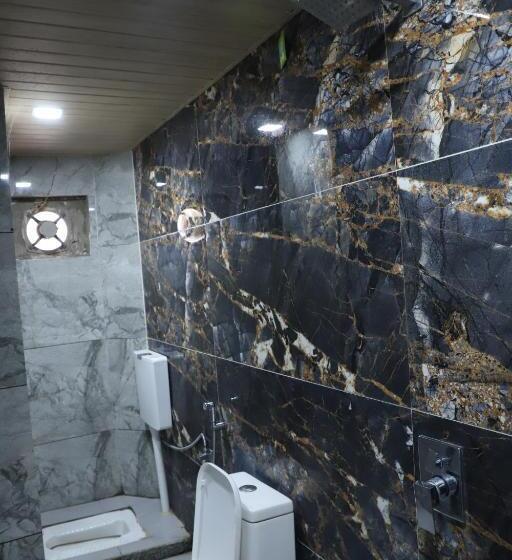 Superior Familjerum, Mittal Inn