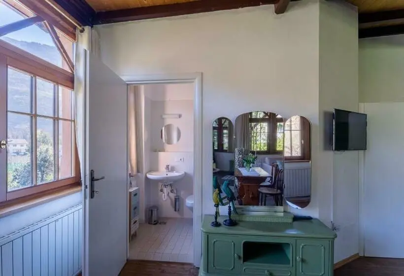 ガーデンビューのスタンダードワンルーム, Schloss Castel Pienzenau   Guestrooms & Apartments   B&b Hotel & Restaurant