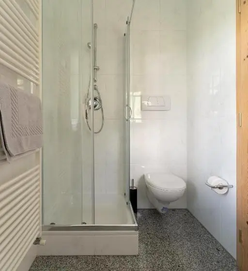 マウンテンビュースタンダードルーム, Schloss Castel Pienzenau   Guestrooms & Apartments   B&b Hotel & Restaurant