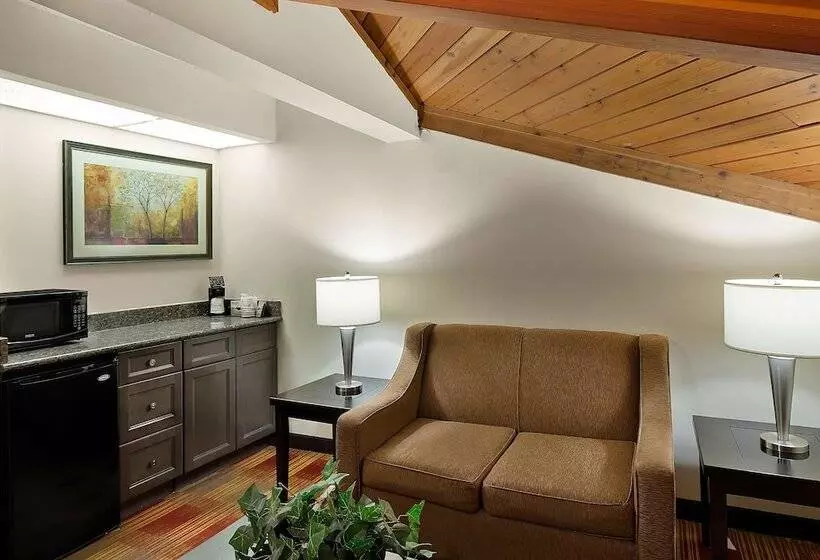 プールビュースイート, Best Western Lakewood Inn