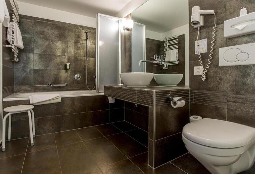 Номер Superior, Cresta