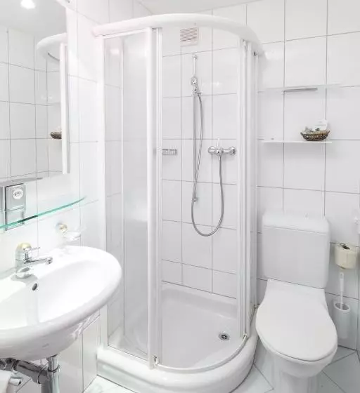 Economy Zimmer, Dieschen