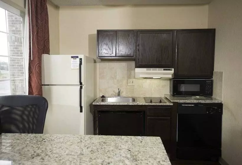スイート, Mainstay Suites Knoxville Airport