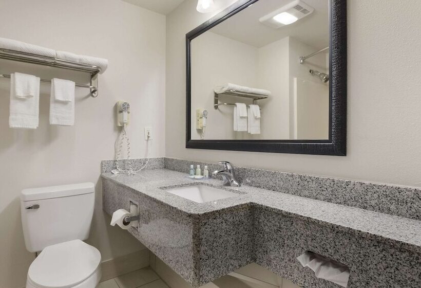 Süit, Quality Suites I44