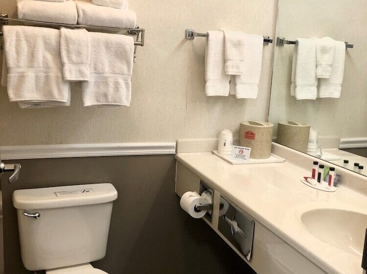 Номер Стандарт 2 Двуспальные Кровати, Ramada Limited Mount Sterling