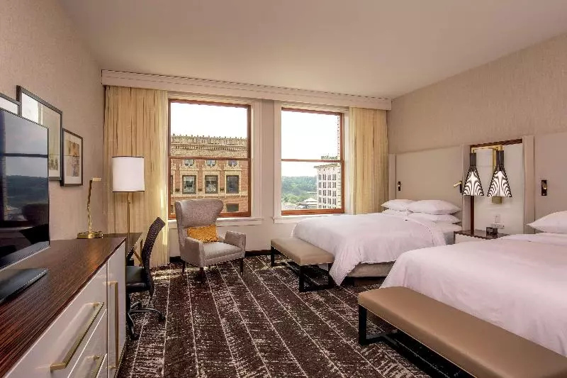 キングサイズベッドのスーペリアルーム, Red Roof Inn & Suites Savannah Airport