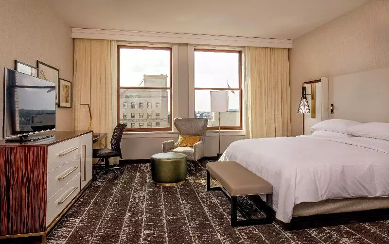 キングサイズベッドのスーペリアルーム, Red Roof Inn & Suites Savannah Airport