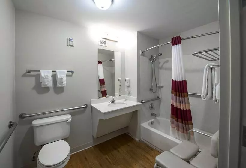 障害者適応デラックスルーム, Red Roof Inn & Suites Savannah Airport