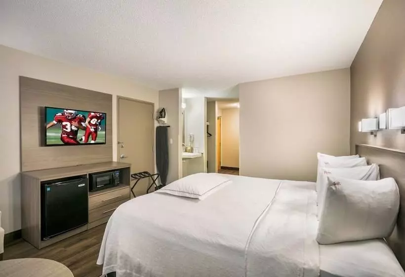 اتاق پرمیوم, Red Roof Inn Plus+ Boston   Logan