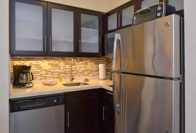 スーペリアースイート, Staybridge Suites Indianapolis Fishers, An Ihg
