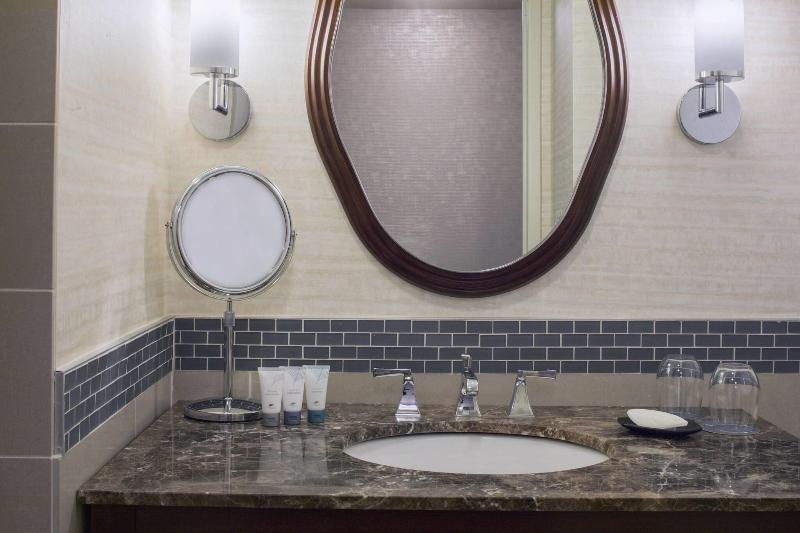 Стандартный Номер Кровать Кинг, The Westin Mount Laurel