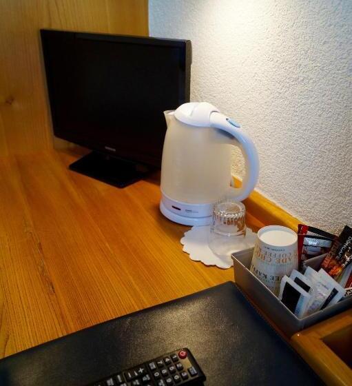 חדר יחיד קלאסי, Victoria