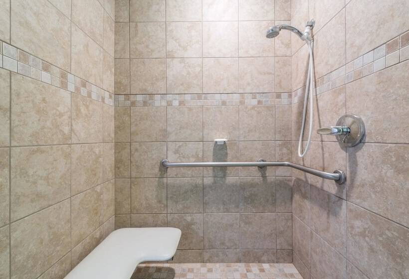 适合残疾人使用的标准间, Microtel Inn & Suites By Wyndham West Chester