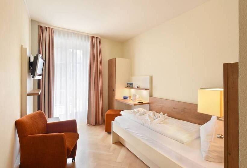 带阳台的标准单人间, Waldhotel Unspunnen