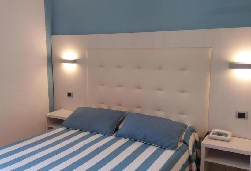 Номер Стандарт Вид на Сад, Albergo Degli Amici