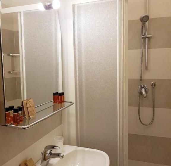 オーシャンビュースタンダードルーム, Albergo Degli Amici