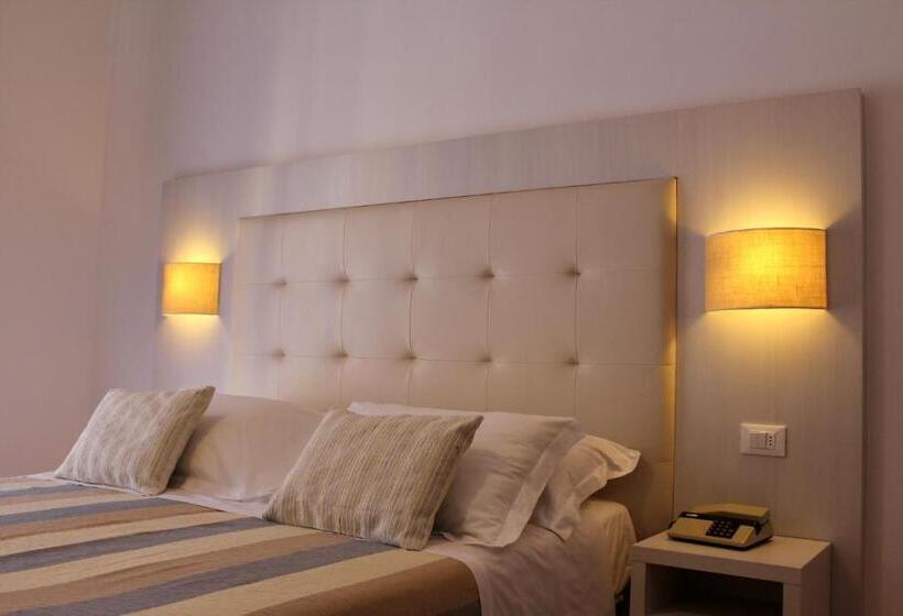 オーシャンビュースタンダードルーム, Albergo Degli Amici