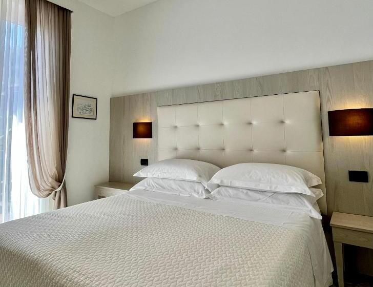 オーシャンビュースタンダードルーム, Albergo Degli Amici