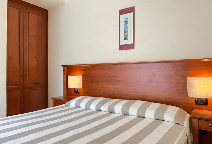 バルコニー付きスタンダードルーム, Albergo Degli Amici