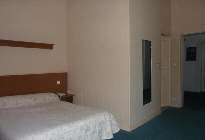 חדר דלוקס, De Paris