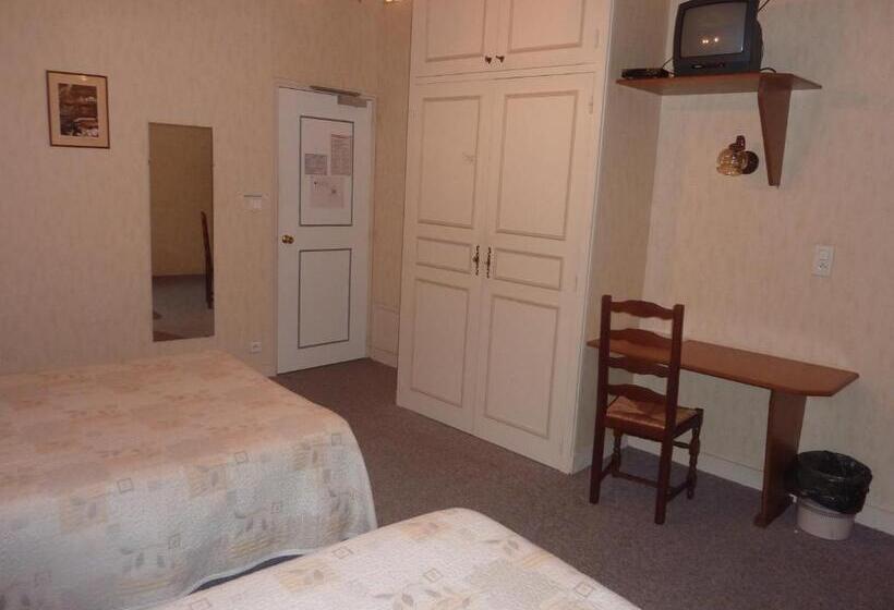 חדר משפחתי, De Paris