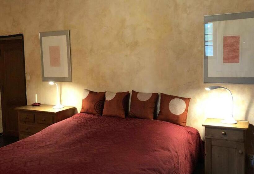 Номер Стандарт, Weekend En Provence Hébergement Insolite