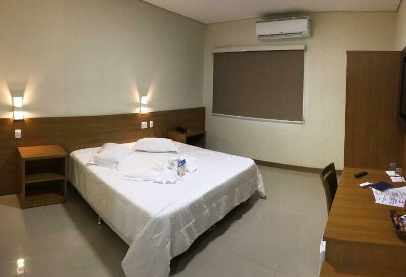 غرفة قياسية مزوَّدة بجاكوزي, Ipe Palace