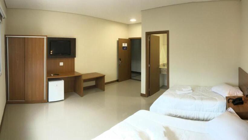 스탠다드 트리플 룸, Ipe Palace