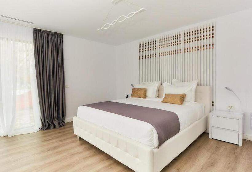 Люкс 2 Спальни, Lebada Luxury & Spa