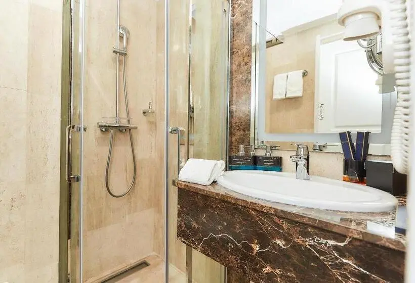سوئیت با بالکن, Lebada Luxury & Spa