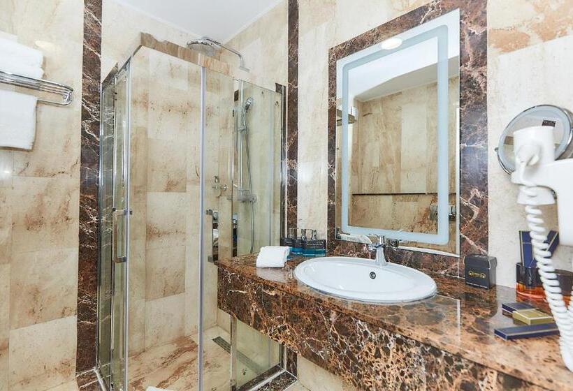 Номер Deluxe с Балконом, Lebada Luxury & Spa