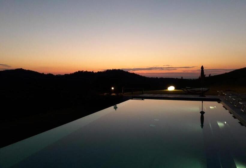 غرفة قياسية ثلاثية, Il Pavone Errante