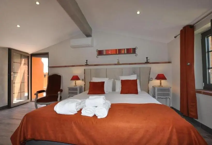 キングサイズベッドのスーペリアルーム, Le Mas Des Colombes Chambres D Hôtes B&b & Spa