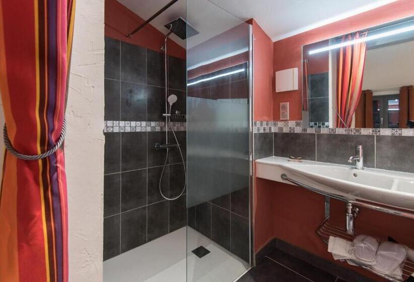 Номер Superior Кровать Кинг, Le Mas Des Colombes Chambres D Hôtes B&b & Spa