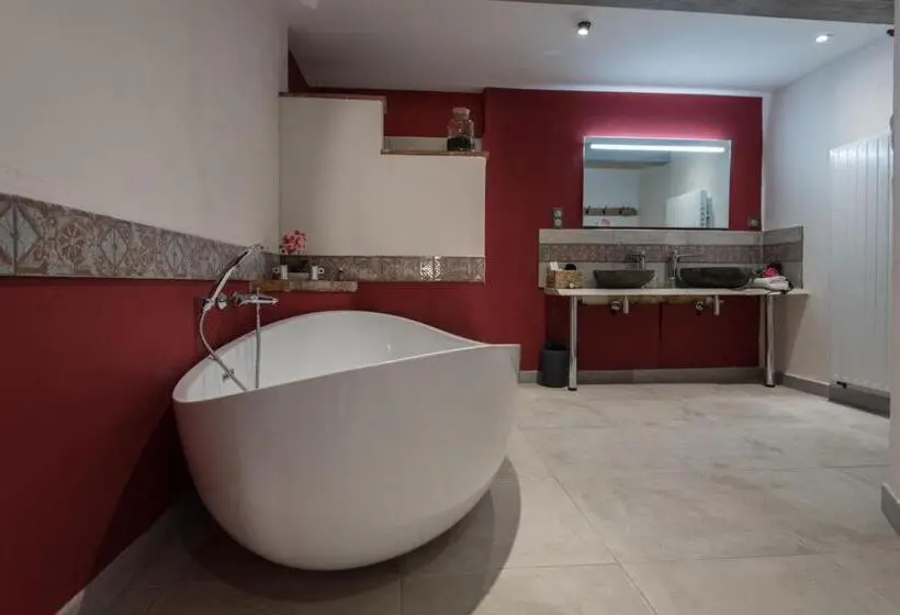 スイート, Le Mas Des Colombes Chambres D Hôtes B&b & Spa