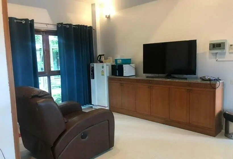 エコノミールーム, Damnoen Care Resort