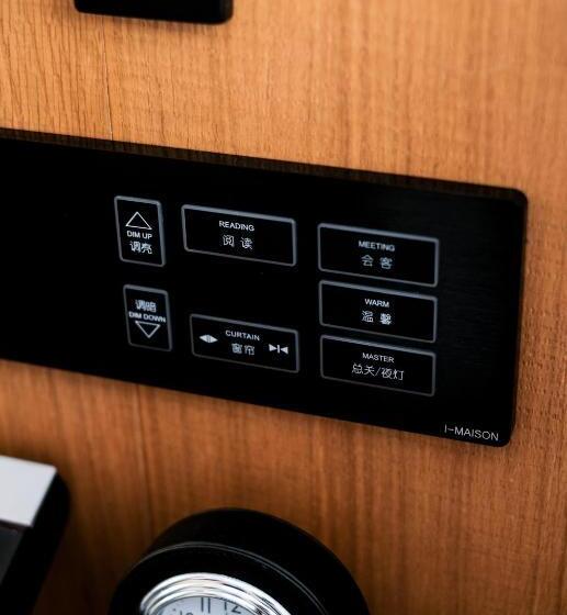 수피리어 룸, The Luzerne