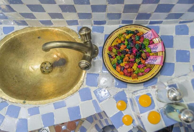 اتاق استاندارد, Dar Solaiman