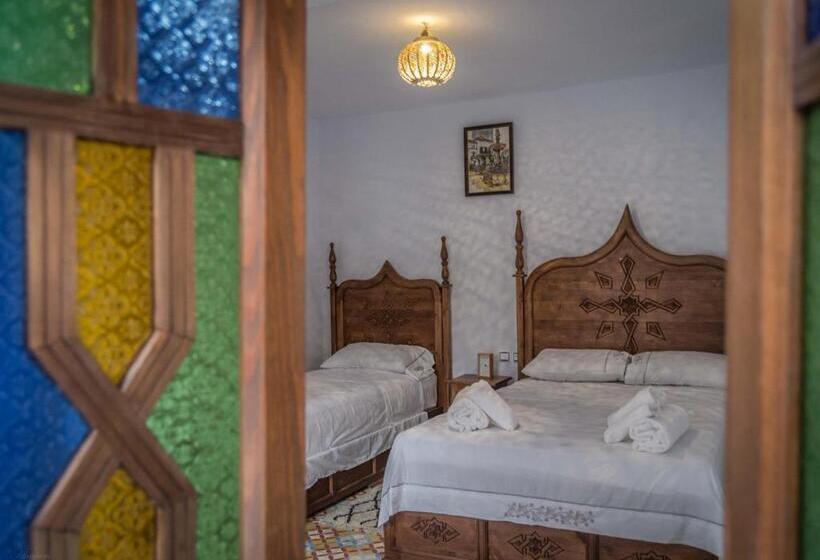 اتاق استاندارد سه نفره, Dar Solaiman