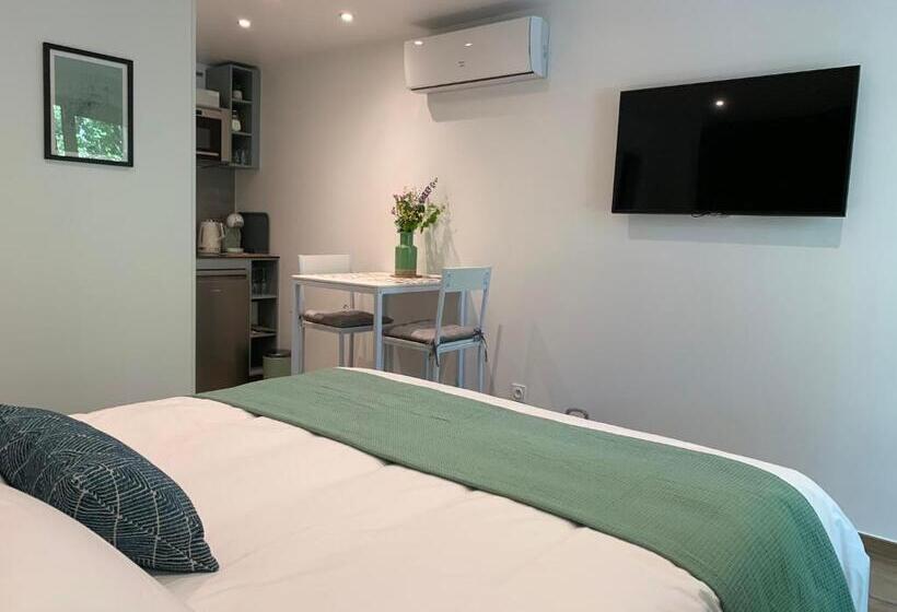 חדר סטנדרט עם מיטת קינג, Une Pause Au Vert Studio 2 Personnes